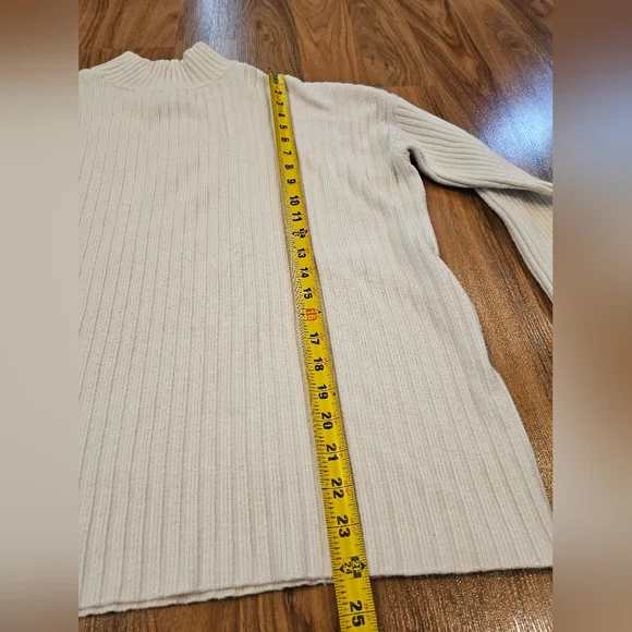 Elegant White LOFT Women's Cotton Knit Sweater - Picture 5 of 10